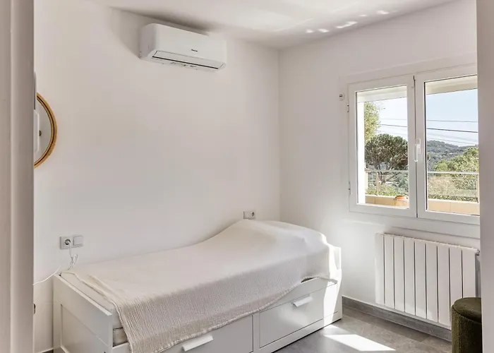 De Luxe A Vue Villa *