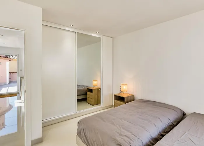 De Luxe A Vue *
