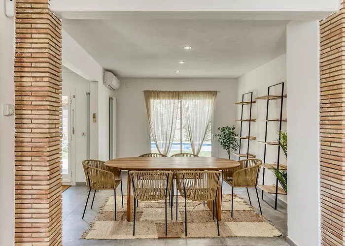 De Luxe A Vue Villa *