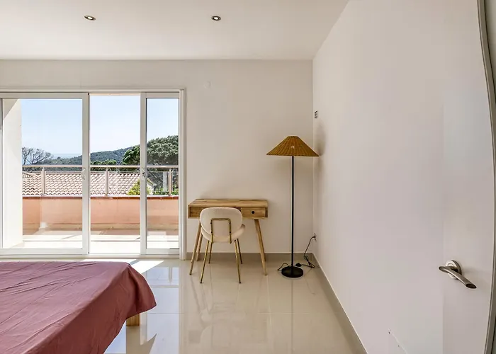 De Luxe A Vue