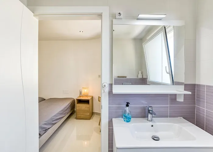 De Luxe A Vue Villa