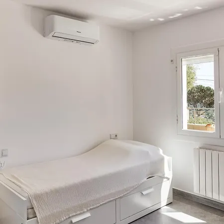 De Luxe A Vue Villa *