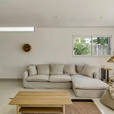 De Luxe A Vue